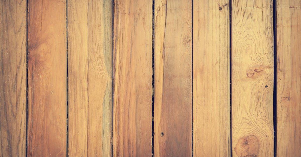 Poziomo czy pionowo? Jak wybrać idealną boazerię drewnianą do swojego wnętrza