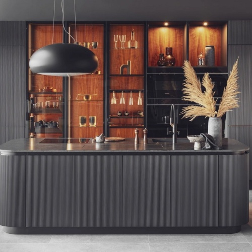 Od garderoby po salon - jak meble na miarę pomagają stworzyć spójną aranżację całego domu?